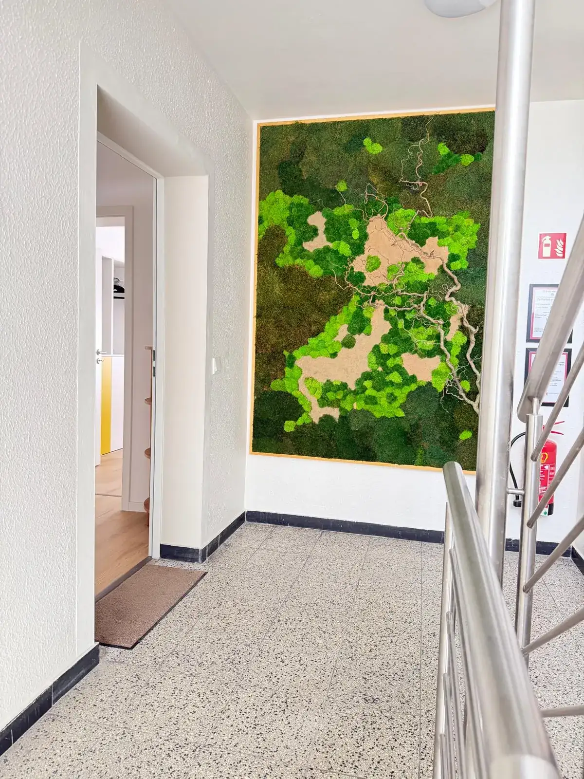 The stairwell, Aachener Straße 1274