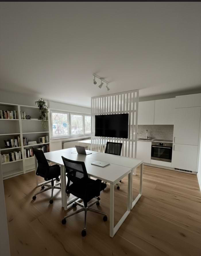 Private and furnished offices