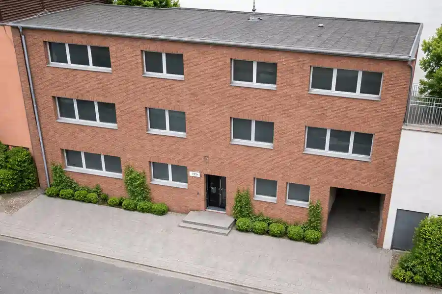 Office building at Aachener Str. 1274, Cologne-Weiden